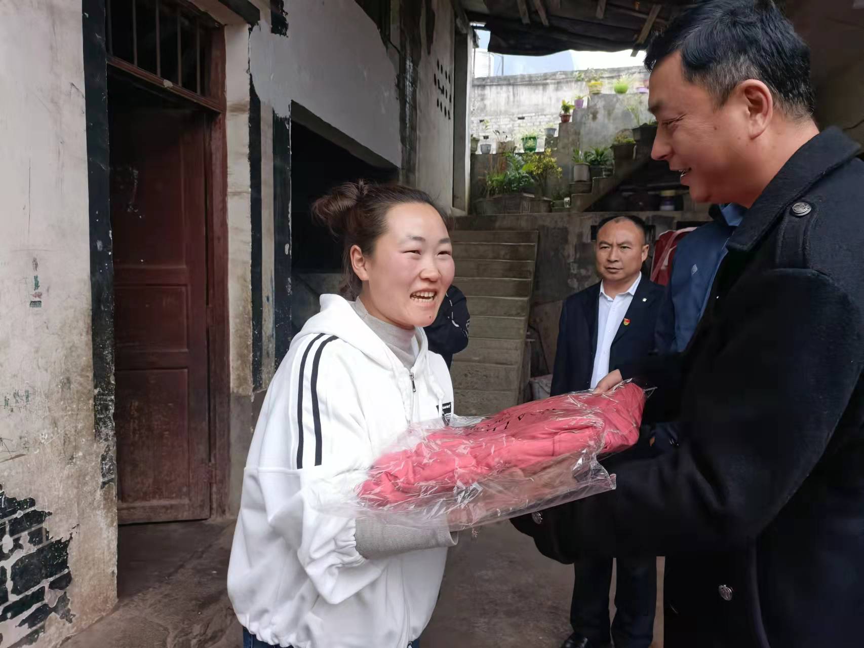 1639980933408439.jpg 1639980933408439.jpg